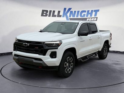 Used 2024 Chevrolet Colorado Z71 w/ Z71 Convenience Package 2