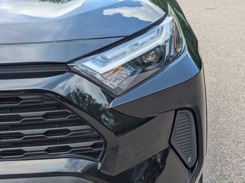 Certified 2025 Toyota RAV4 LE AWD/4WD image 15