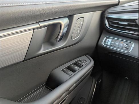 New 2026 Buick Enclave Preferred image 16