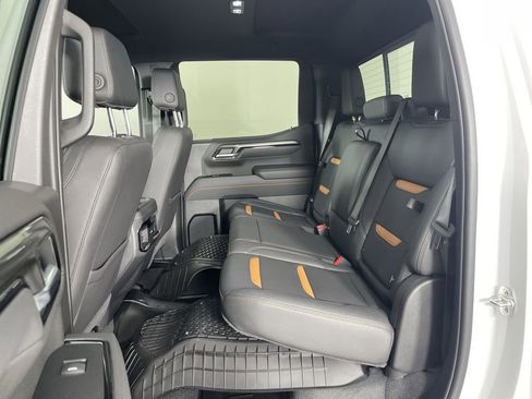 Used 2025 GMC Sierra 1500 AT4 w/ Technology Package image 24