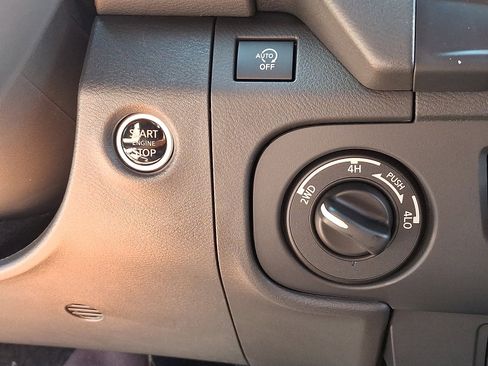 New 2025 Nissan Frontier PRO-4X w/ Interior Protection Package image 15