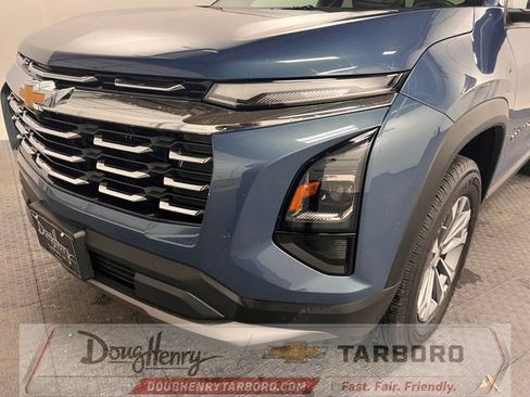 Used 2025 Chevrolet Equinox LT FWD image 11