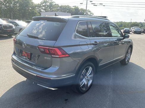 Used 2019 Volkswagen Tiguan SEL Premium AWD/4WD image 5