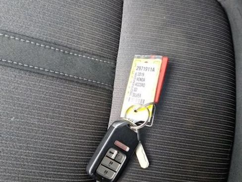 Used 2019 Honda Accord EX image 26