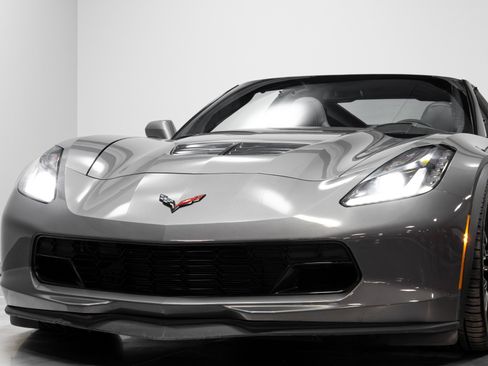 Used 2015 Chevrolet Corvette Z06 w/ 3LZ Preferred Equipment Group image 70