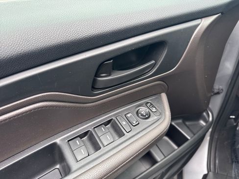 Used 2019 Honda Odyssey EX image 15