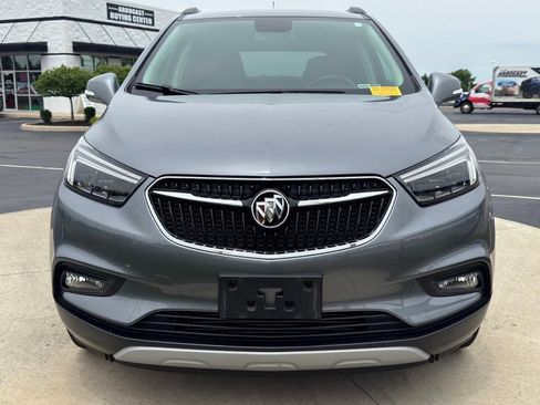 Used 2019 Buick Encore Essence FWD image 3