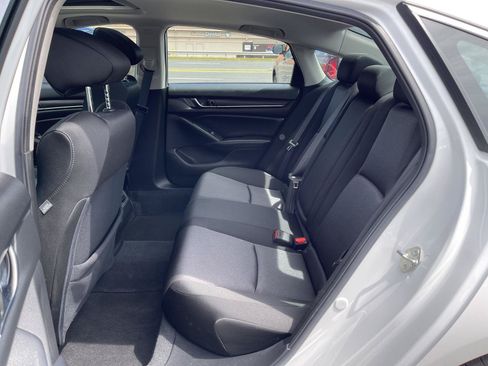 Used 2020 Honda Accord EX image 15