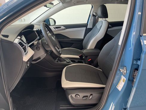 New 2026 Volkswagen Taos SE AWD/4WD image 13