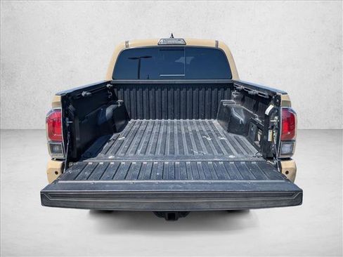 Used 2019 Toyota Tacoma TRD Off-Road w/ Technology Package RWD image 6