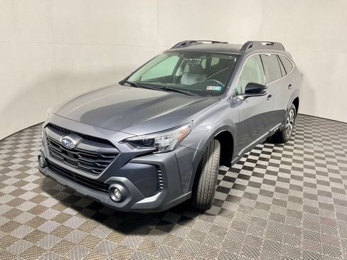 Used 2023 Subaru Outback Premium AWD/4WD image 9