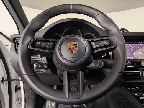 Certified 2025 Porsche Macan Turbo image 36