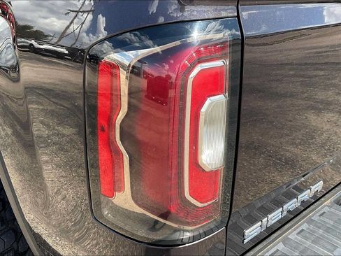 Used 2016 GMC Sierra 1500 SLT w/ SLT Premium Package AWD/4WD image 28