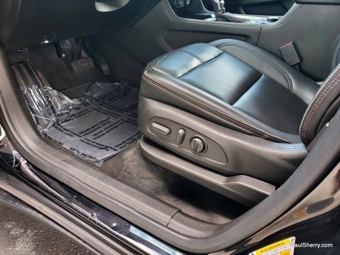 Used 2022 Chevrolet Traverse RS FWD image 27