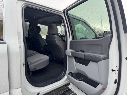 Used 2025 Ford F250 XL w/ STX Appearance Package image 13
