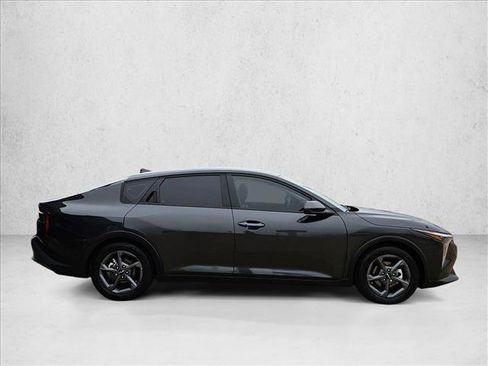 Used 2025 Kia K4 FWD image 4