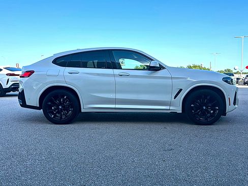 Used 2024 BMW X4 xDrive30i w/ M Sport Package AWD/4WD image 5