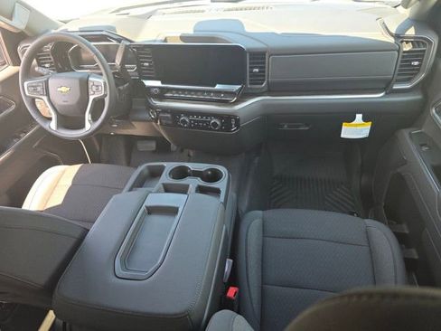 New 2025 Chevrolet Silverado 1500 LT w/ Z71 Off-Road Package image 18