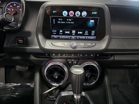 Used 2017 Chevrolet Camaro LT w/ Technology Package image 10