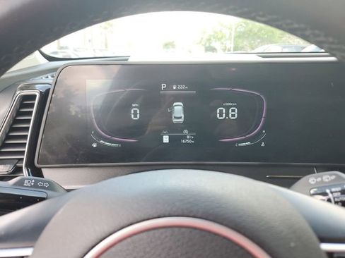 Certified 2024 Kia Sportage EX image 23