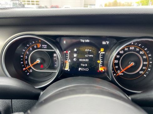 Used 2018 Jeep Wrangler Unlimited Sport S AWD/4WD image 16