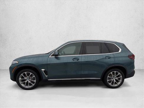 New 2026 BMW X5 xDrive40i w/ Premium Package image 9