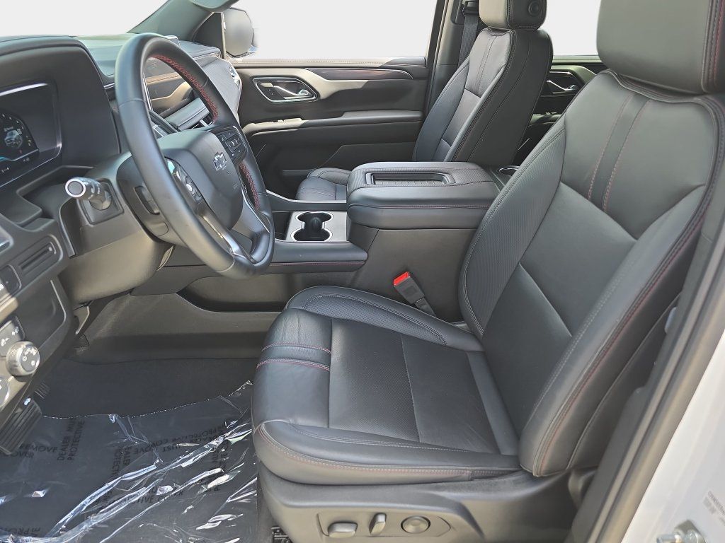 Used 2024 Chevrolet Suburban RST AWD/4WD image 19