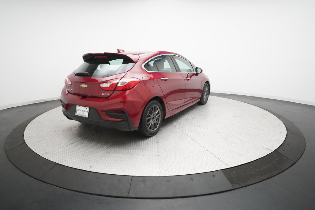 Used 2017 Chevrolet Cruze Premier FWD image 34