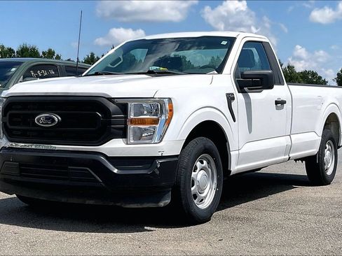 Used 2022 Ford F150 XL w/ Equipment Group 101A High RWD image 2
