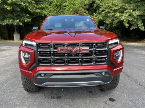Used 2025 GMC Canyon AT4 w/ AT4X Package AWD/4WD image 3