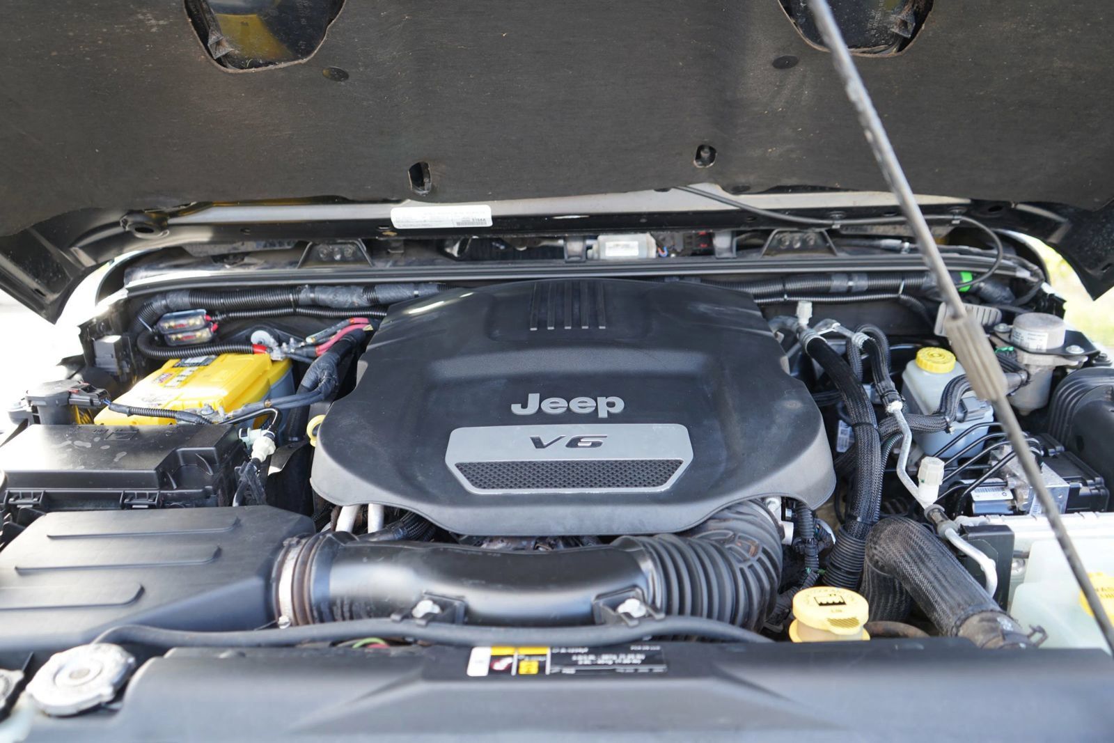 Used 2018 Jeep Wrangler Rubicon AWD/4WD image 10
