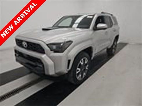 Used 2025 Toyota 4Runner TRD Sport Premium image 3
