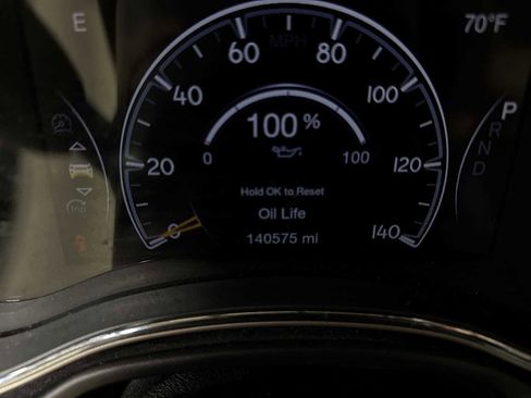 Used 2017 Jeep Grand Cherokee Limited image 19