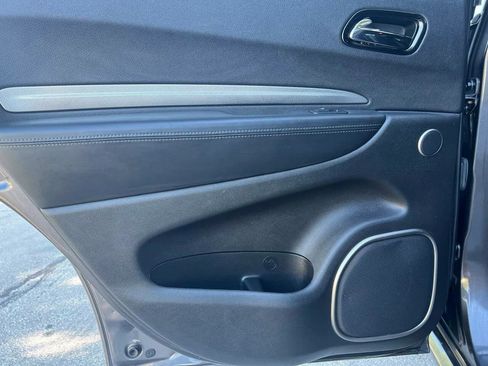 Used 2020 Dodge Durango R/T w/ Technology Group image 17