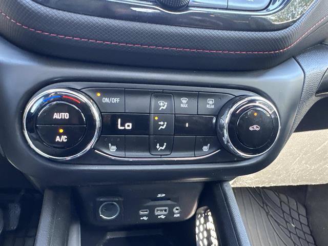 Used 2023 Chevrolet TrailBlazer RS w/ Sun and Liftgate Package AWD/4WD image 17
