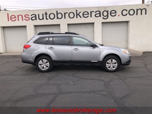 Used 2011 Subaru Outback 2.5i AWD/4WD image 1