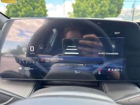 New 2026 Chevrolet Equinox LT w/ Convenience Package II FWD image 17