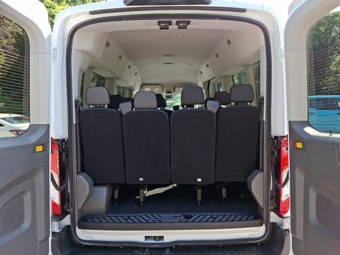 Used 2024 Ford Transit 350 XLT RWD image 29