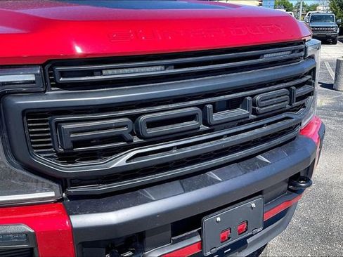 Used 2022 Ford F250 Lariat w/ Black Appearance Package AWD/4WD image 32