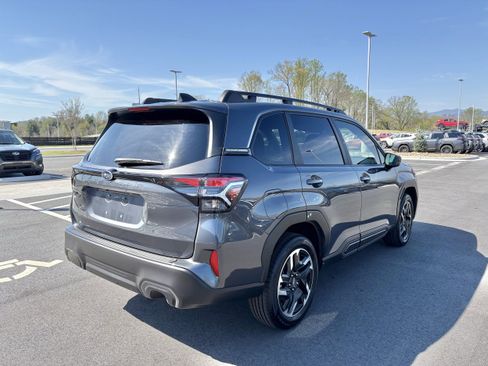 Certified 2025 Subaru Forester Limited w/ Popular Package #1 AWD/4WD image 9