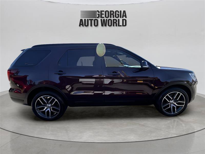 Used 2018 Ford Explorer Sport w/ Equipment Group 401A AWD/4WD image 17