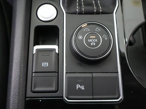 Certified 2023 Volkswagen Atlas SE AWD/4WD image 53
