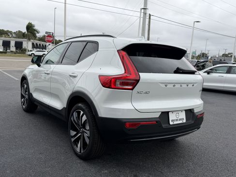 New 2026 Volvo XC40 B5 Ultra w/ Protection Package image 5