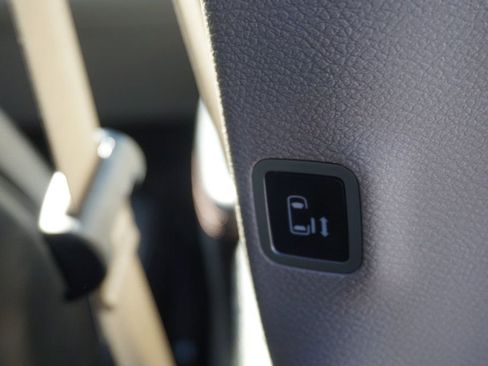 Used 2017 Chrysler Pacifica Touring-L Plus image 25