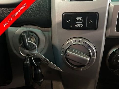 Used 2004 Toyota 4Runner Limited image 17