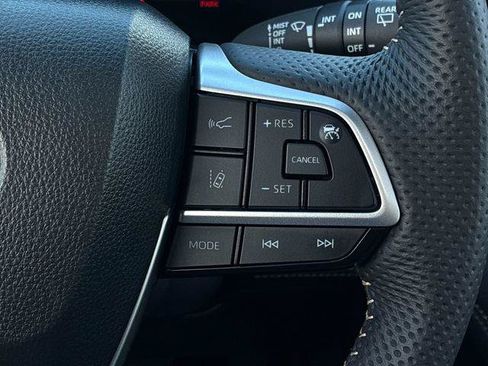 Certified 2026 Toyota Sienna Limited FWD image 27
