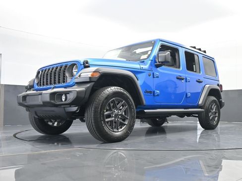 Used 2025 Jeep Wrangler Unlimited Sport AWD/4WD image 49