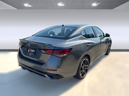 New 2025 Nissan Sentra SR w/ SR Premium Package image 9