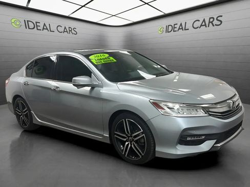 Used 2016 Honda Accord Touring image 3