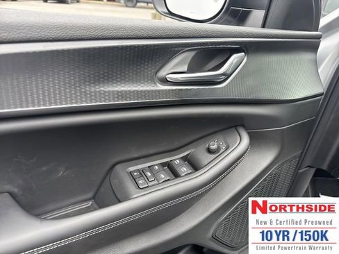 New 2025 Jeep Grand Cherokee L Laredo w/ Luxury Tech Group I image 15